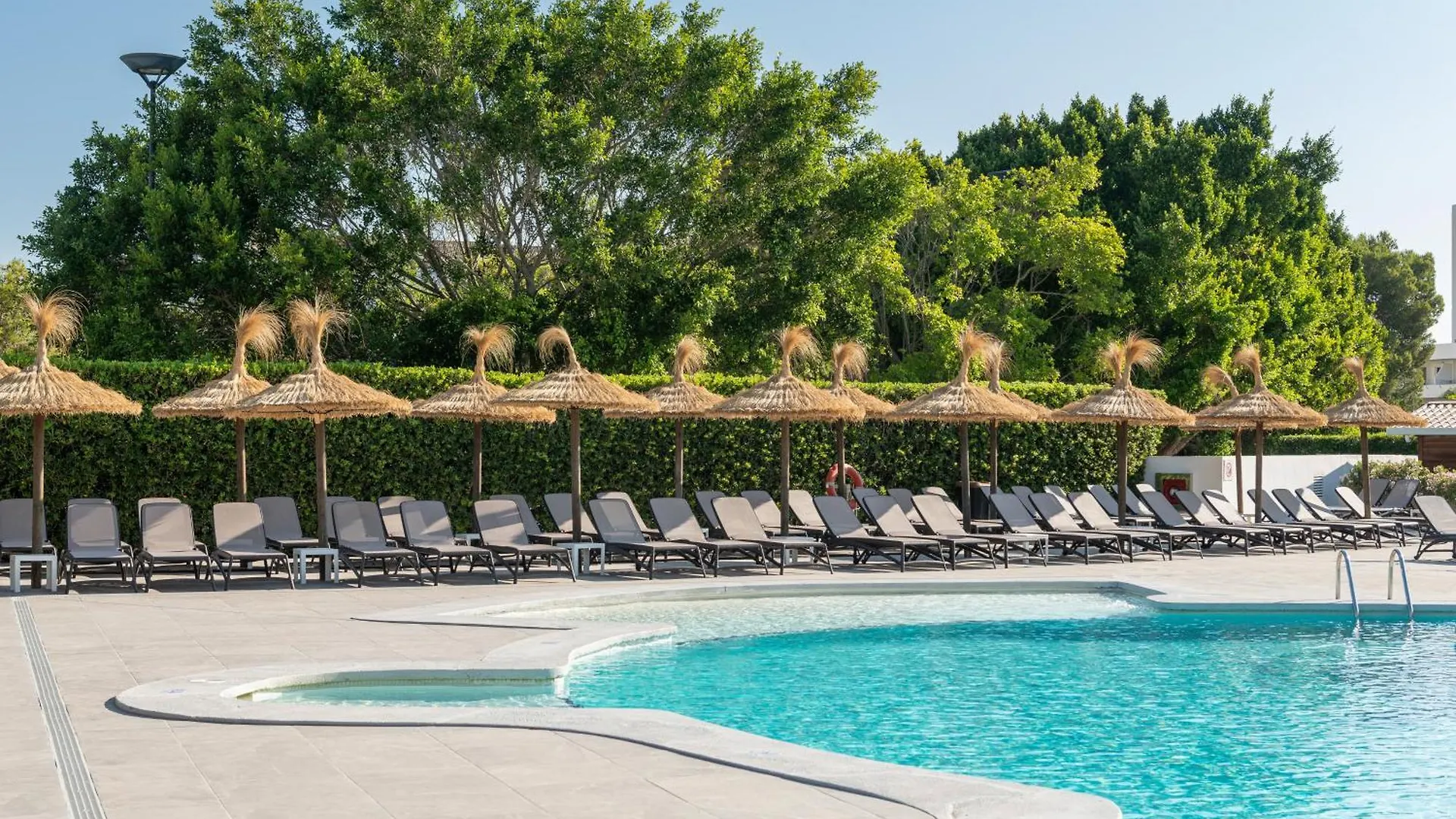 Aparthotel Alcudia Beach Apartments Port de Alcudia