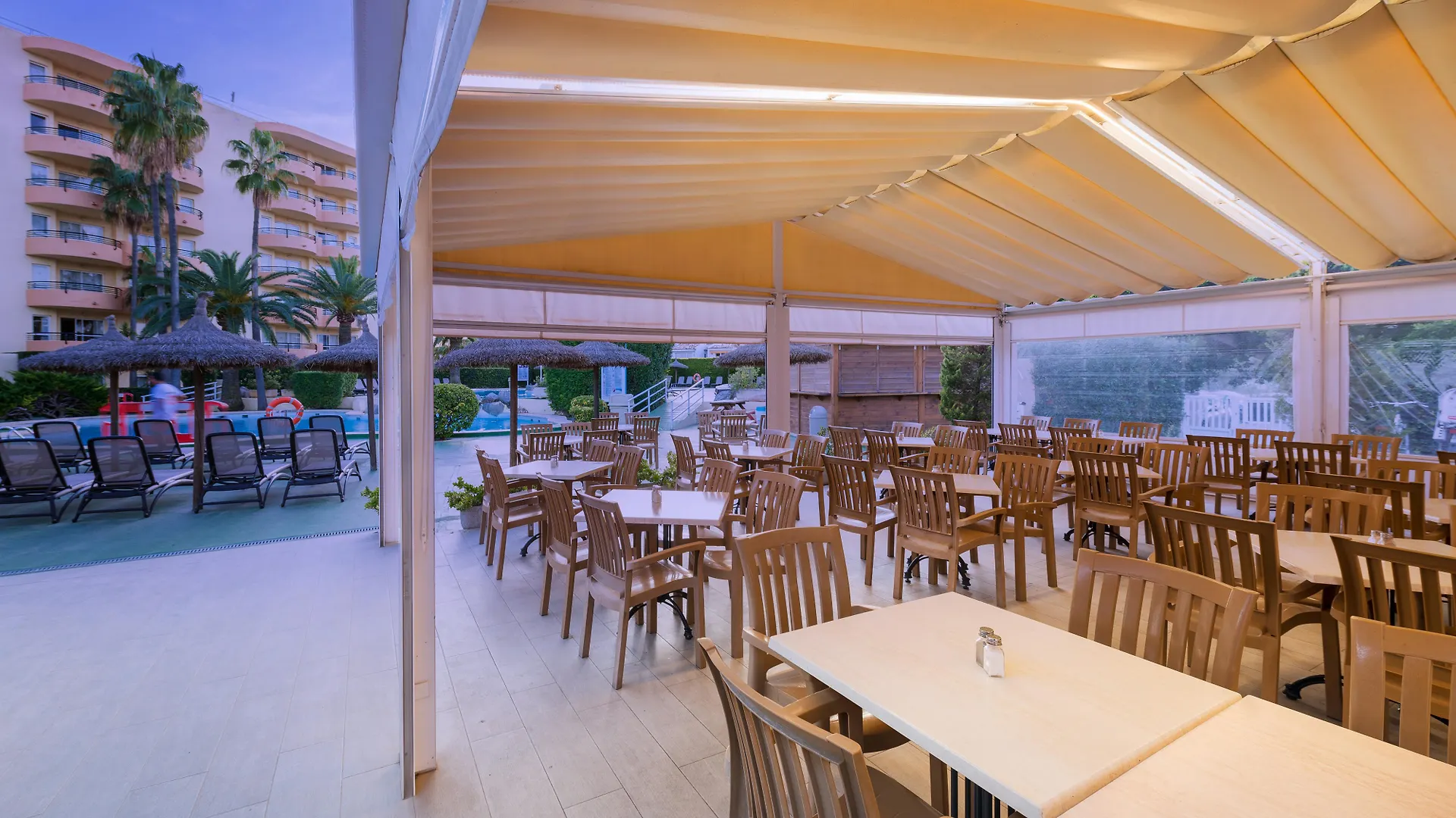 Alcudia Beach Apartments Port de Alcudia