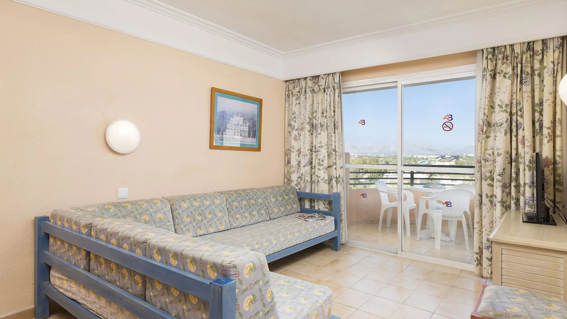 Alcudia Beach Apartments Port de Alcudia  Aparthotel